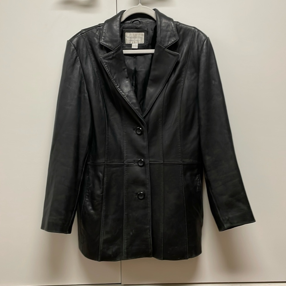 Worthington Vintage Women’s Lambskin Coat, Size XL polyester lining, Button-up